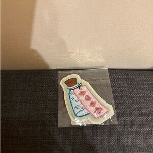 Stoney Clover Lane White Potion Bottle Patch Alice & Wonderland NWT